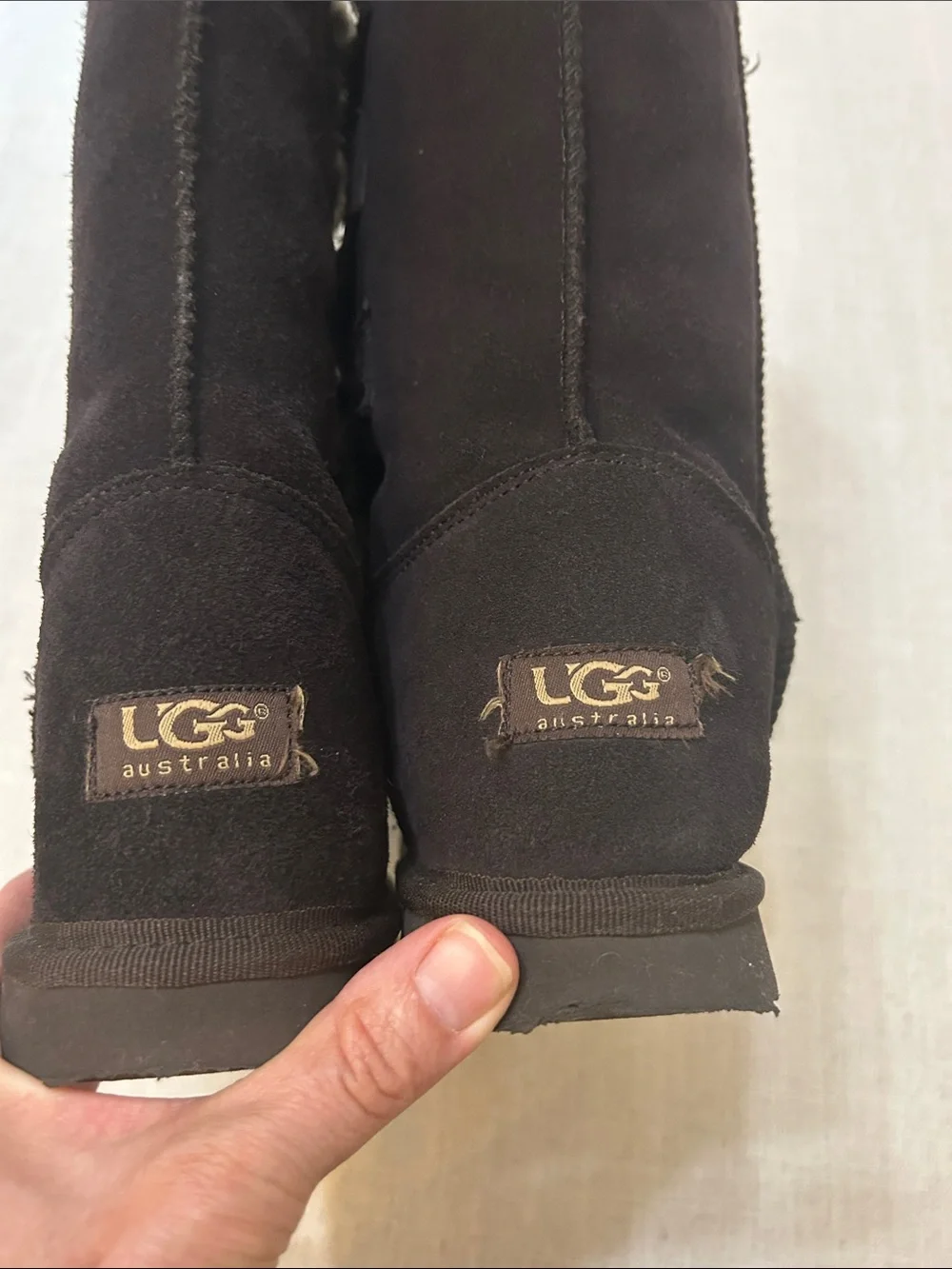 UGG Bailey Button Mid-Calf Boots Deep Purple Women's Size 10 Sheepskin Lined